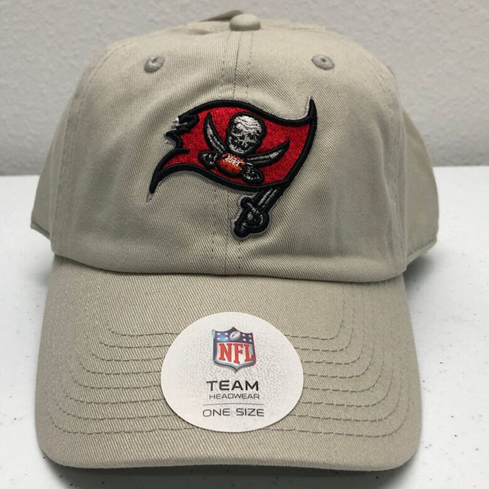 Tampa Bay Buccaneers Bucs Baseball Cap Hat Strapback Men's One Size Beige Khaki